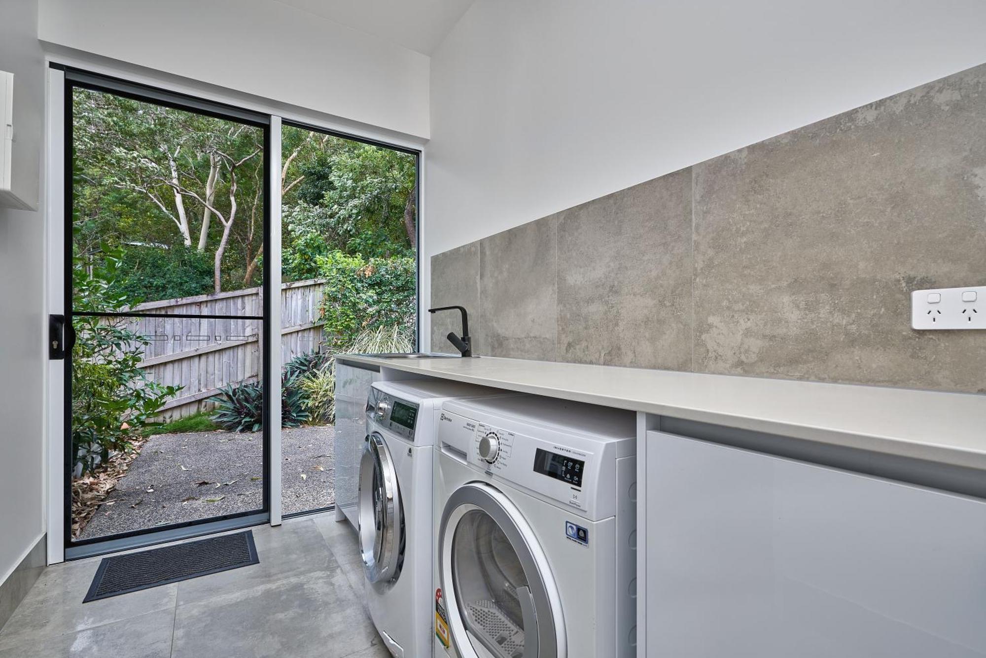Canopy Views Holiday House With Heated Pool Palm Cove Exterior photo
